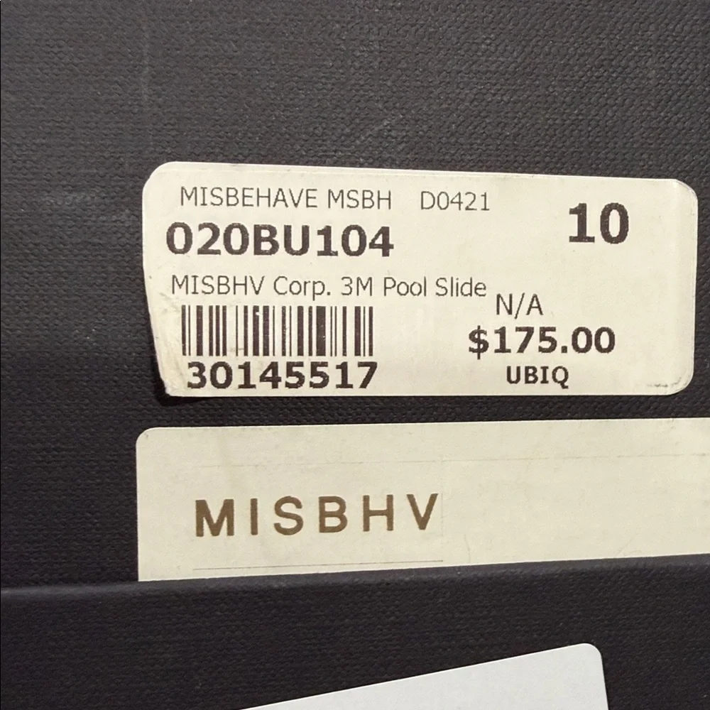Misbehave black slide